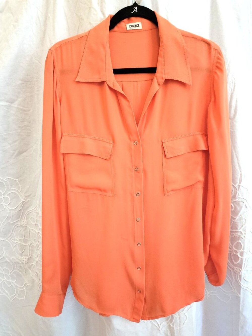L’AGENCE 100% Silk Snap Front Utility Blouse Size 6 Melon Orange